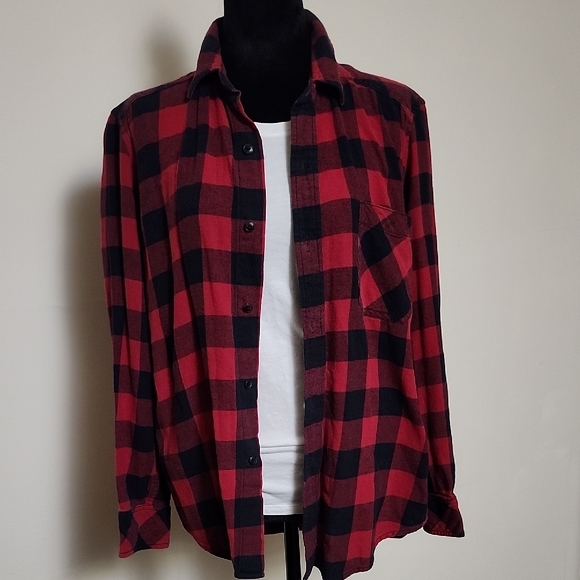 TNA Oversized Red & Black Plaid Flannel Button-Front Shirt Women’s Small - Picture 2 of 11